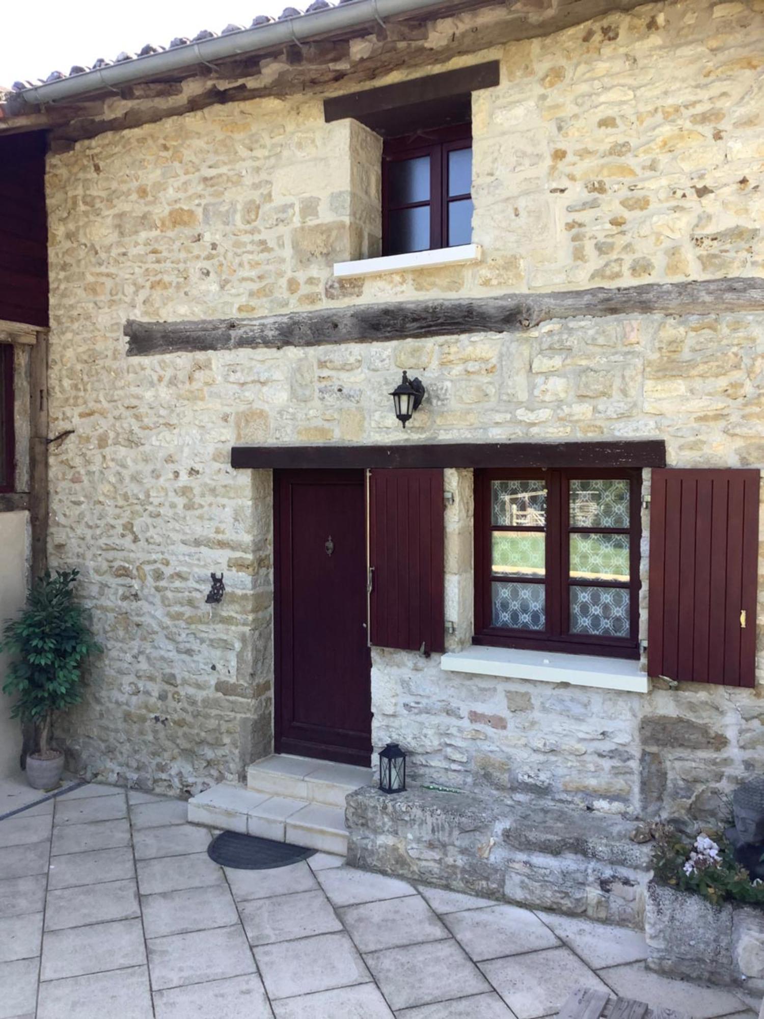 Gite Vallee Magique Panissaud Le Grand-Madieu Exterior foto